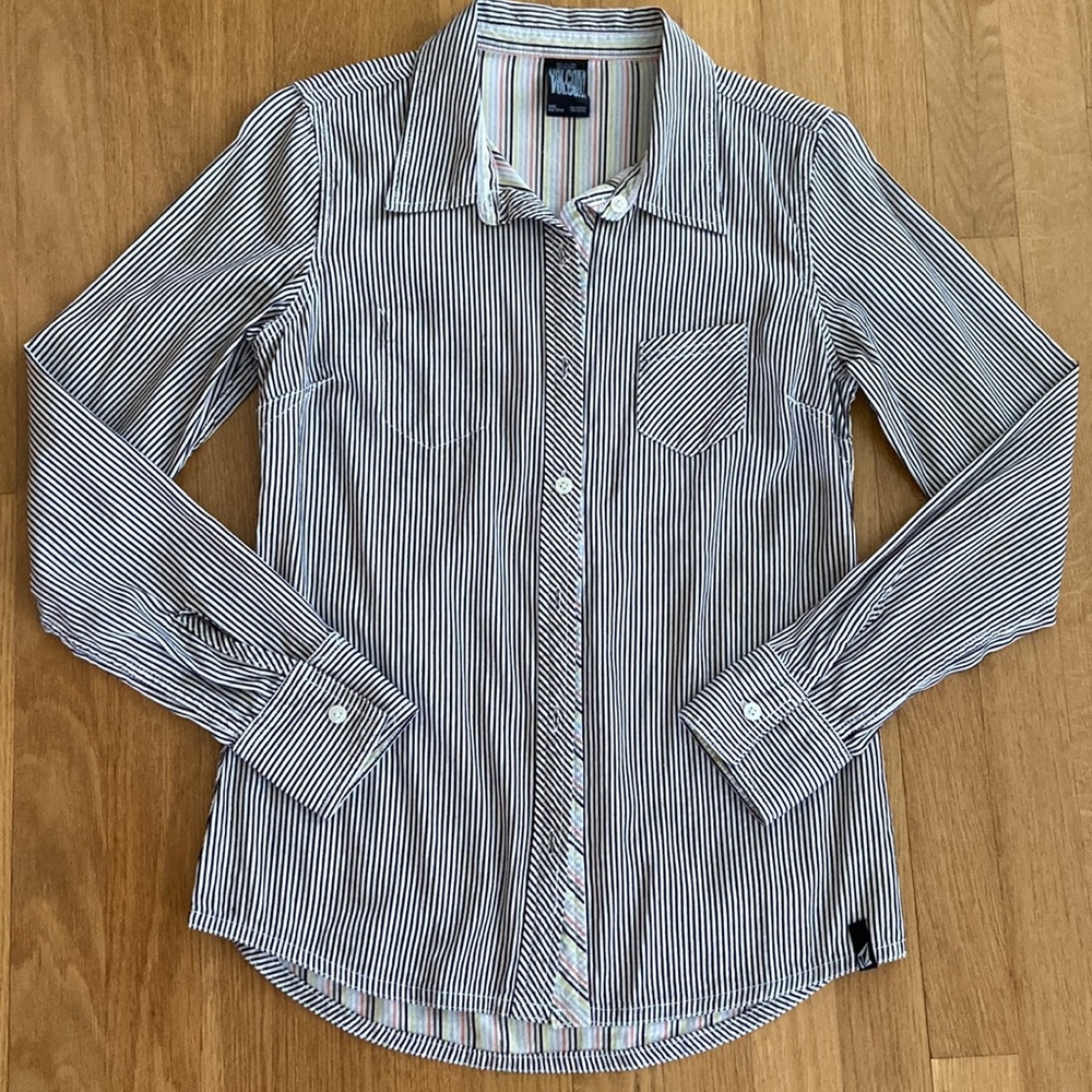 Volcom EUC Rare Button Down Reversible Shirt